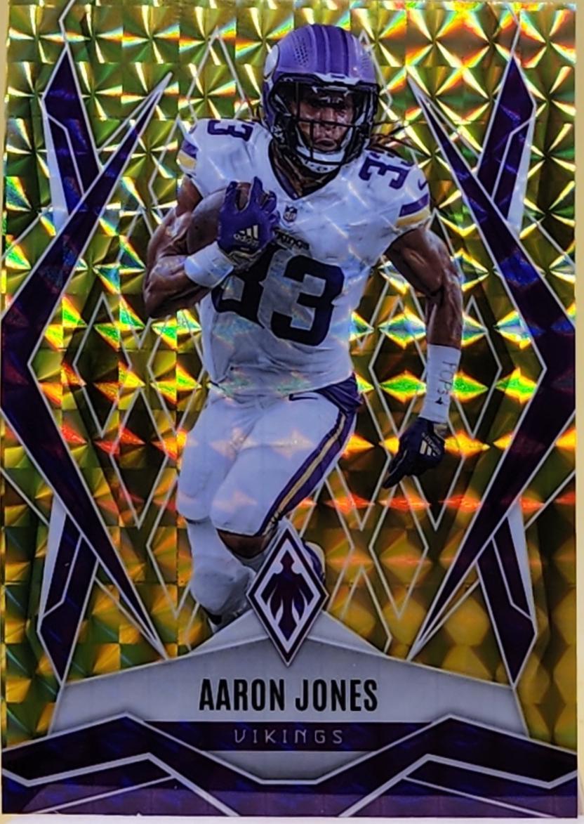 Aaron Jones [Yellow Pyramids] #85