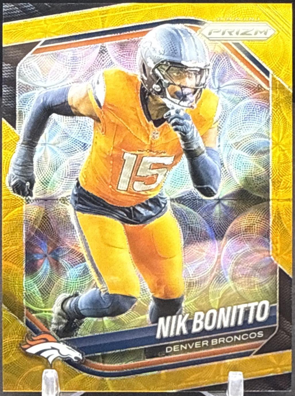 Nik Bonitto [Gold] #230