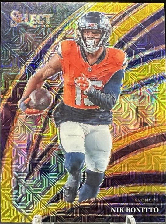 Nik Bonitto [Gold Prizm] #212
