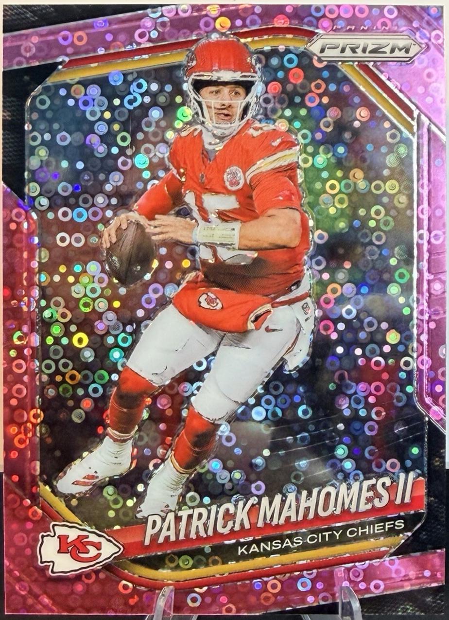 Patrick Mahomes II [Pink] #26