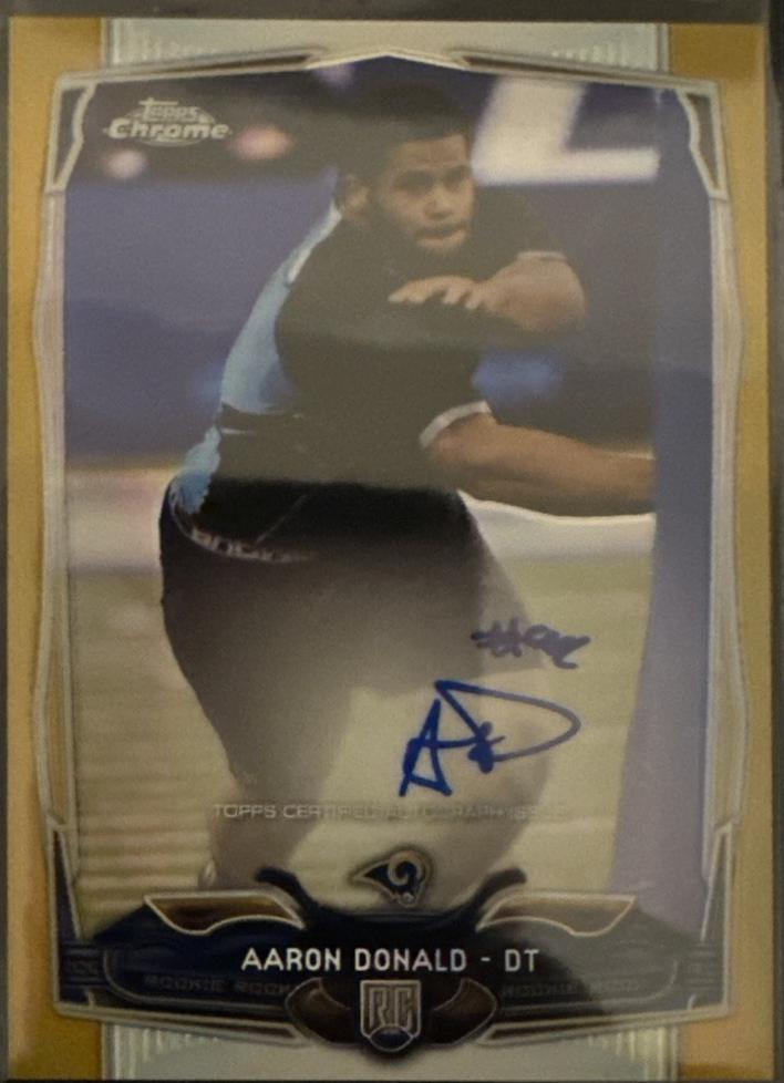 Aaron Donald [Autograph Gold Refractor] #175