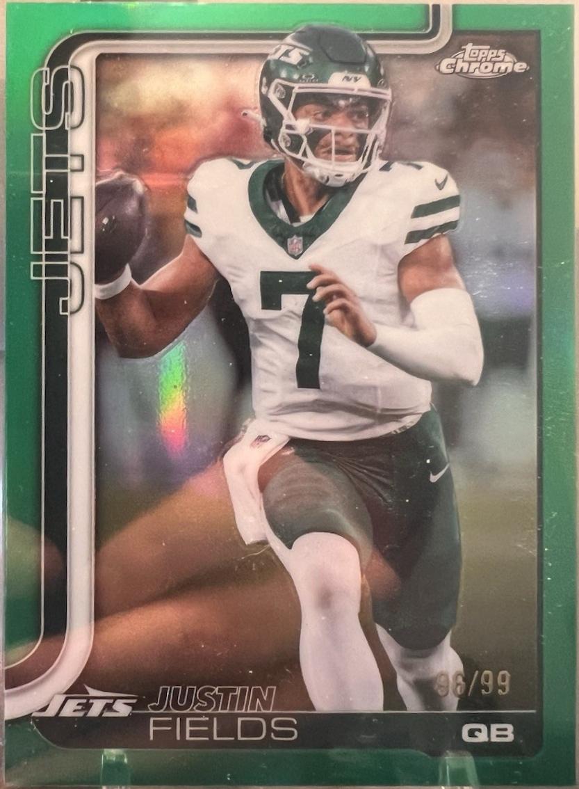 Justin Fields [Green Refractor] #237