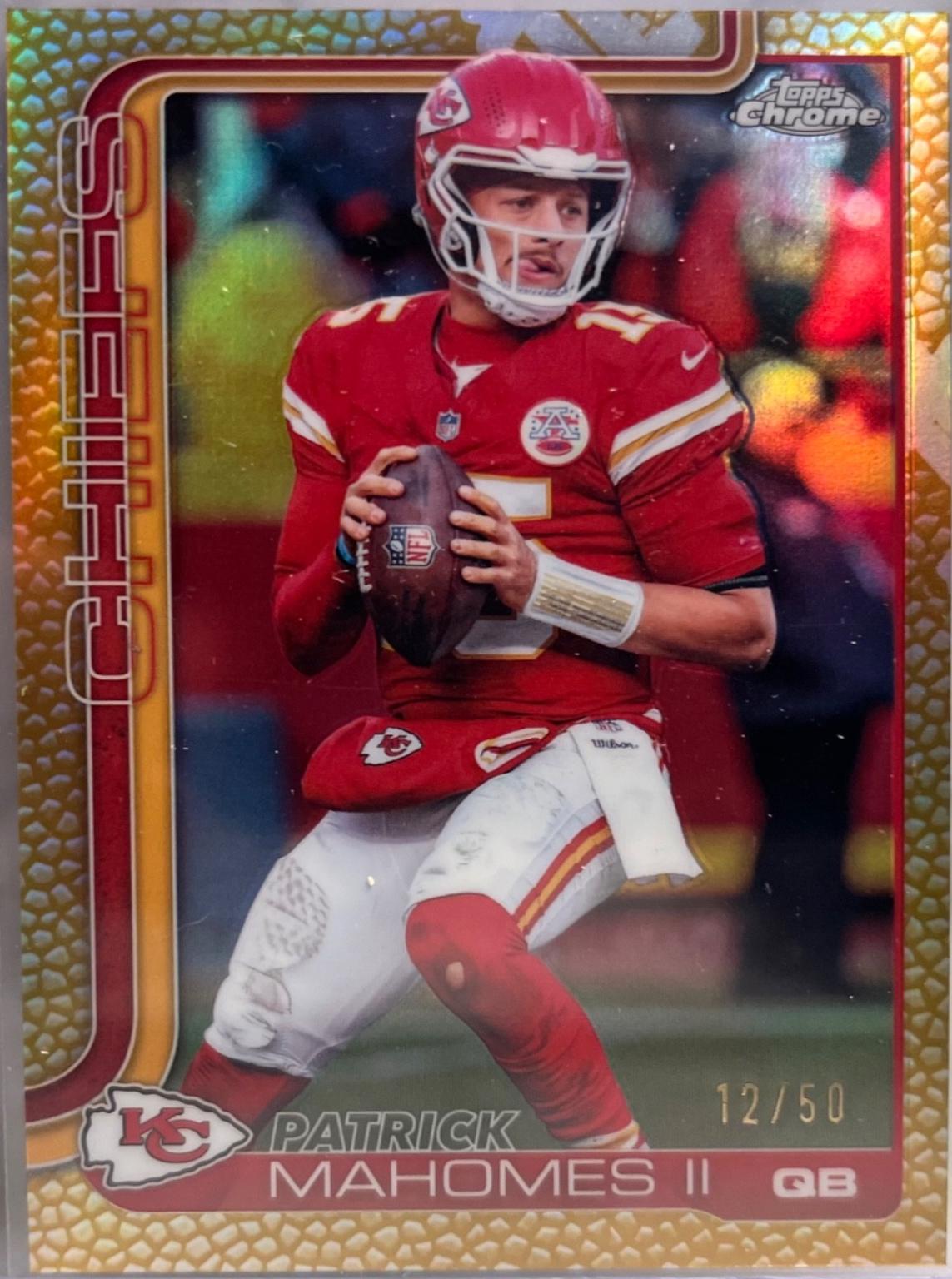 Patrick Mahomes II [Gold Refractor] #148