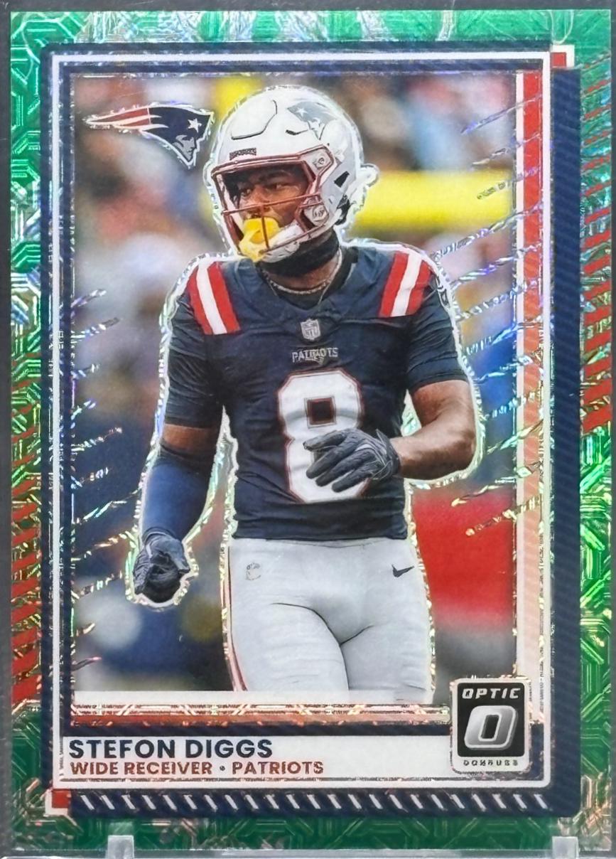 Stefon Diggs [Dragon] #161