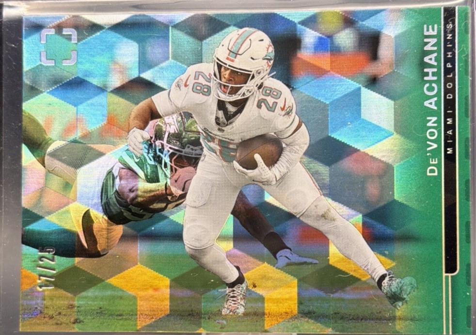 De'Von Achane [Green] #102