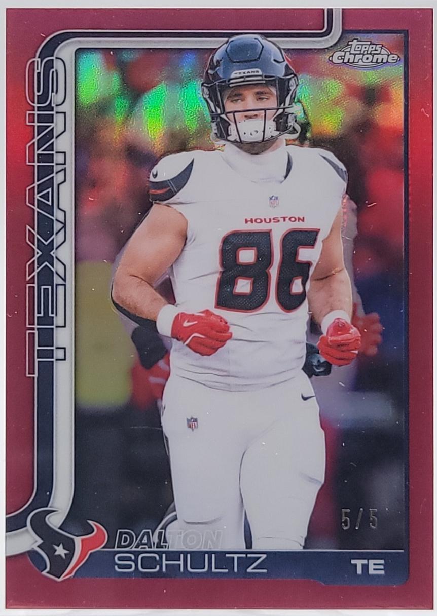 Dalton Schultz [Red Refractor] #118