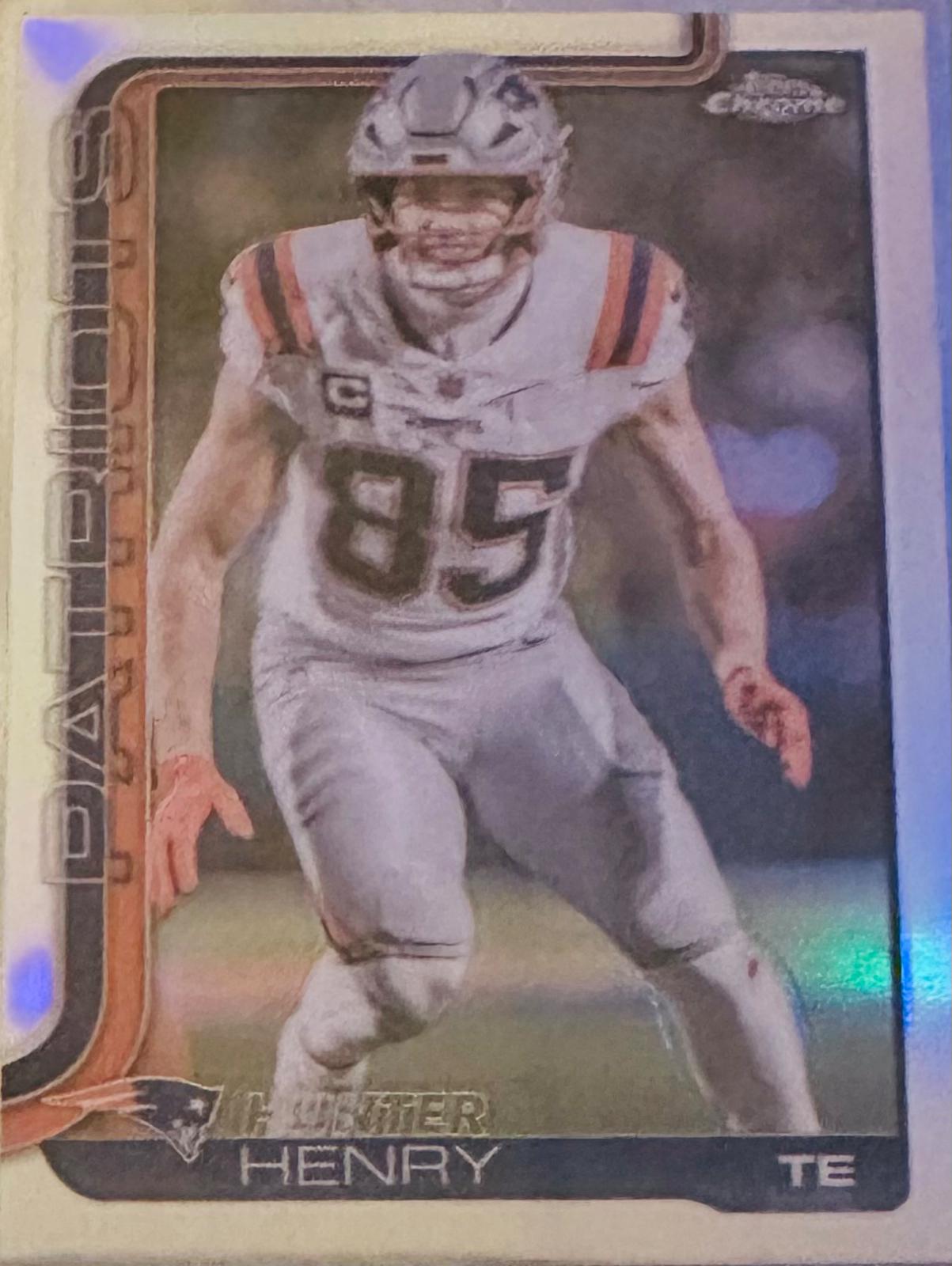 Hunter Henry [Refractor] #209