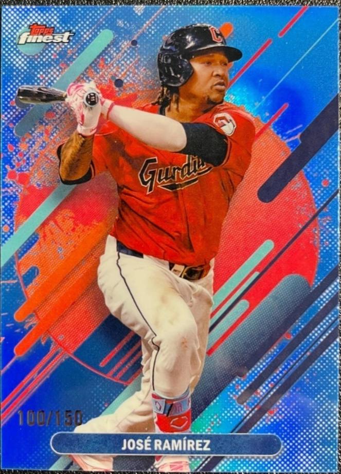 Bijan Robinson [Sky Blue Refractor] #150