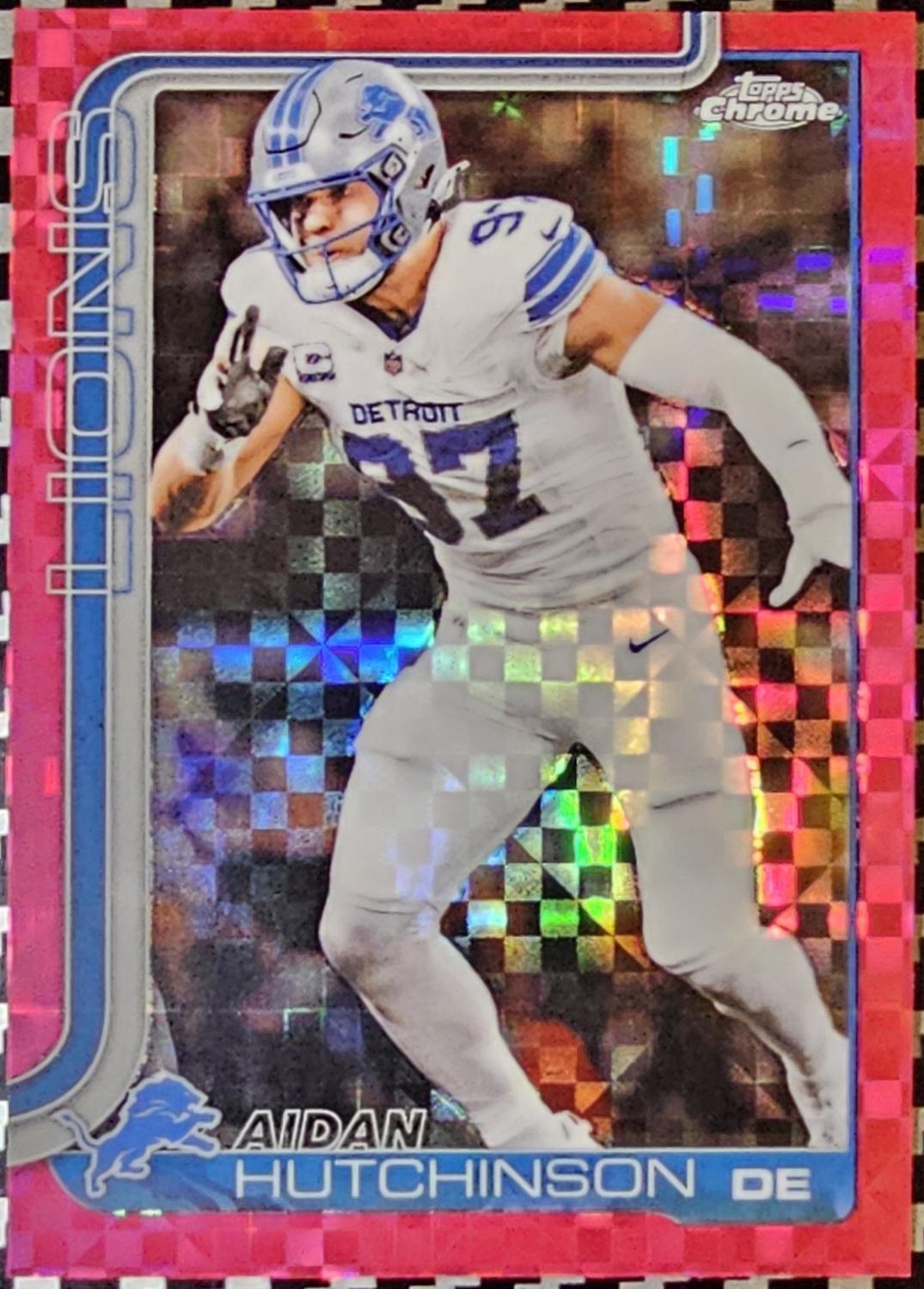 Aidan Hutchinson [Hot Pink X-Fractor Refractor] #104