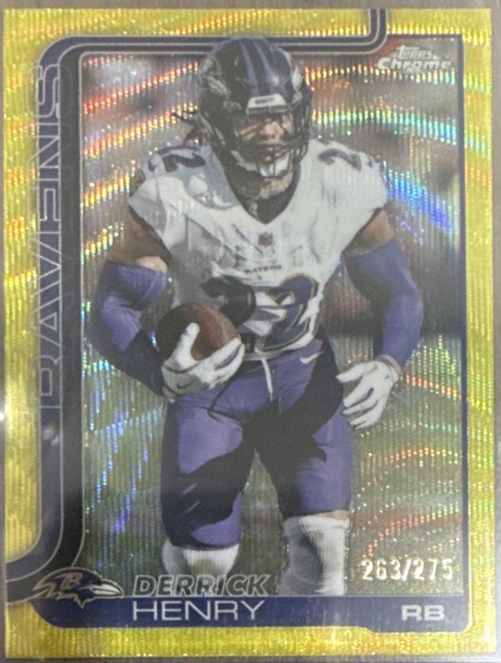 Derrick Henry [Yellow Wave Refractor] #25