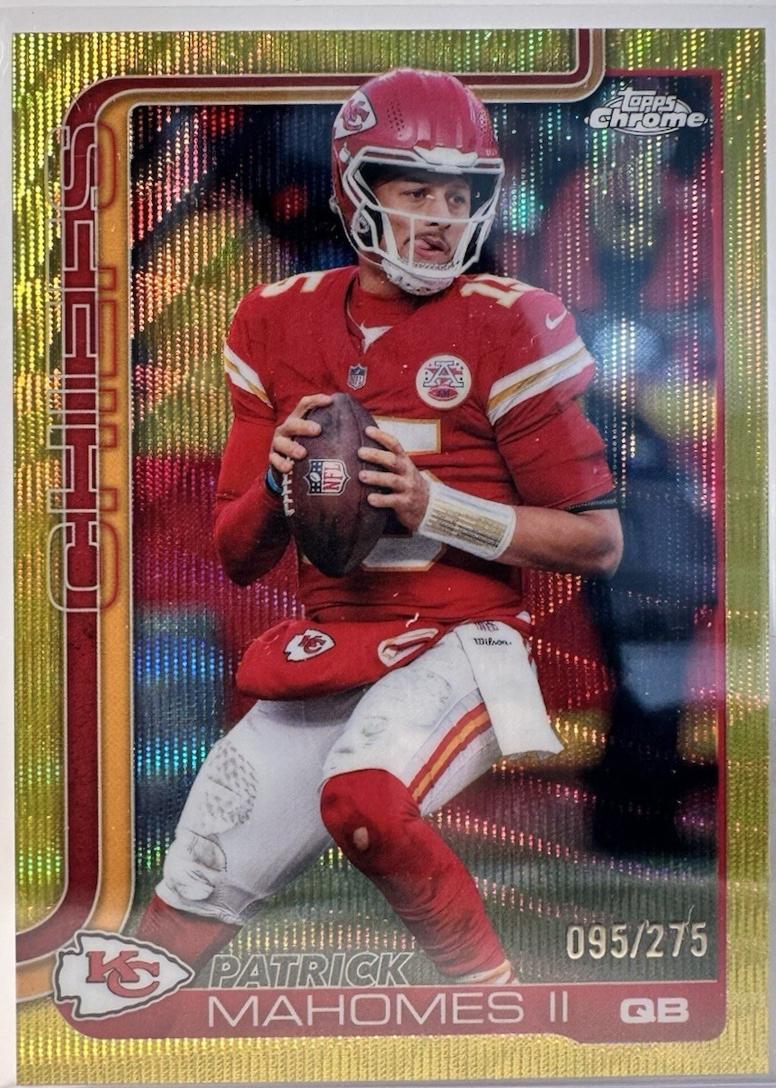 Patrick Mahomes II [Yellow Wave Refractor] #148