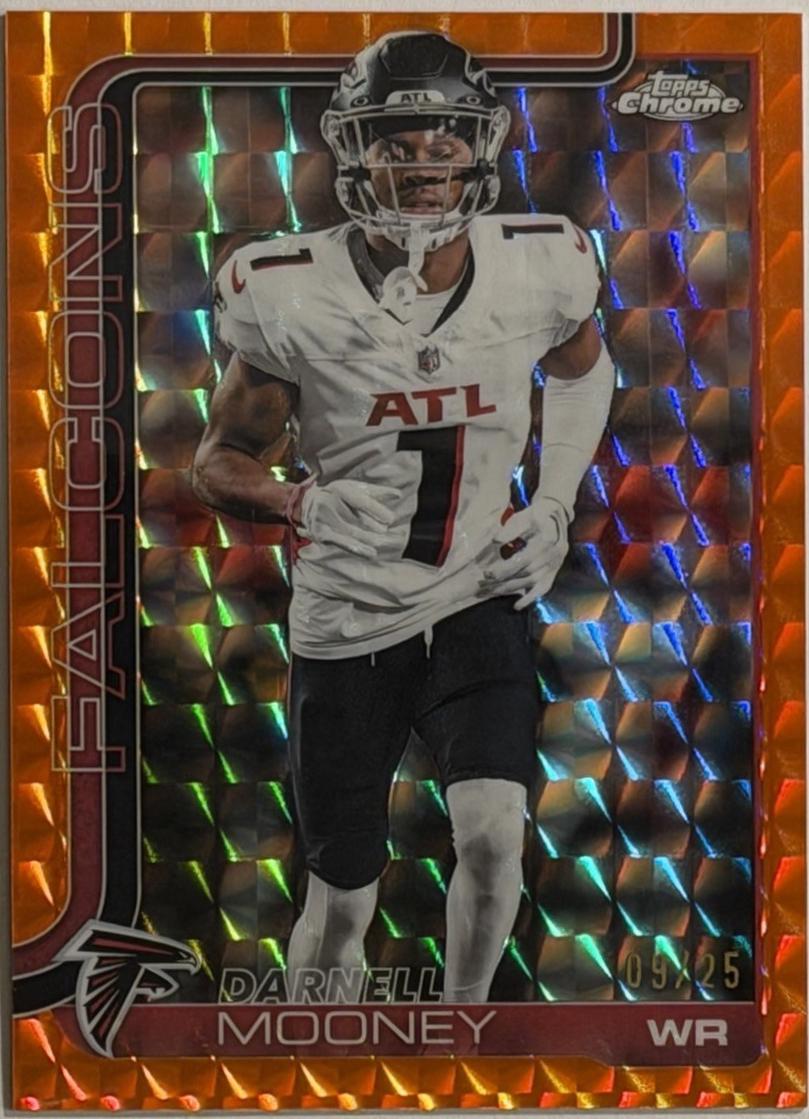 Darnell Mooney [Orange Wave Refractor] #11