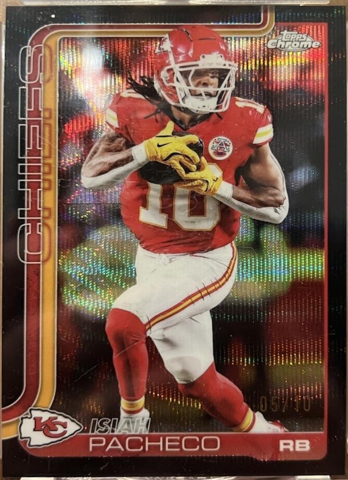 Isiah Pacheco [Black Refractor] #149