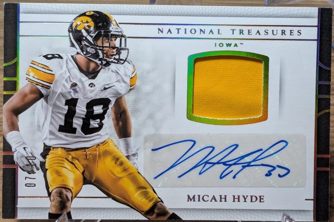 Micah Hyde [Material Signature Gold] #94