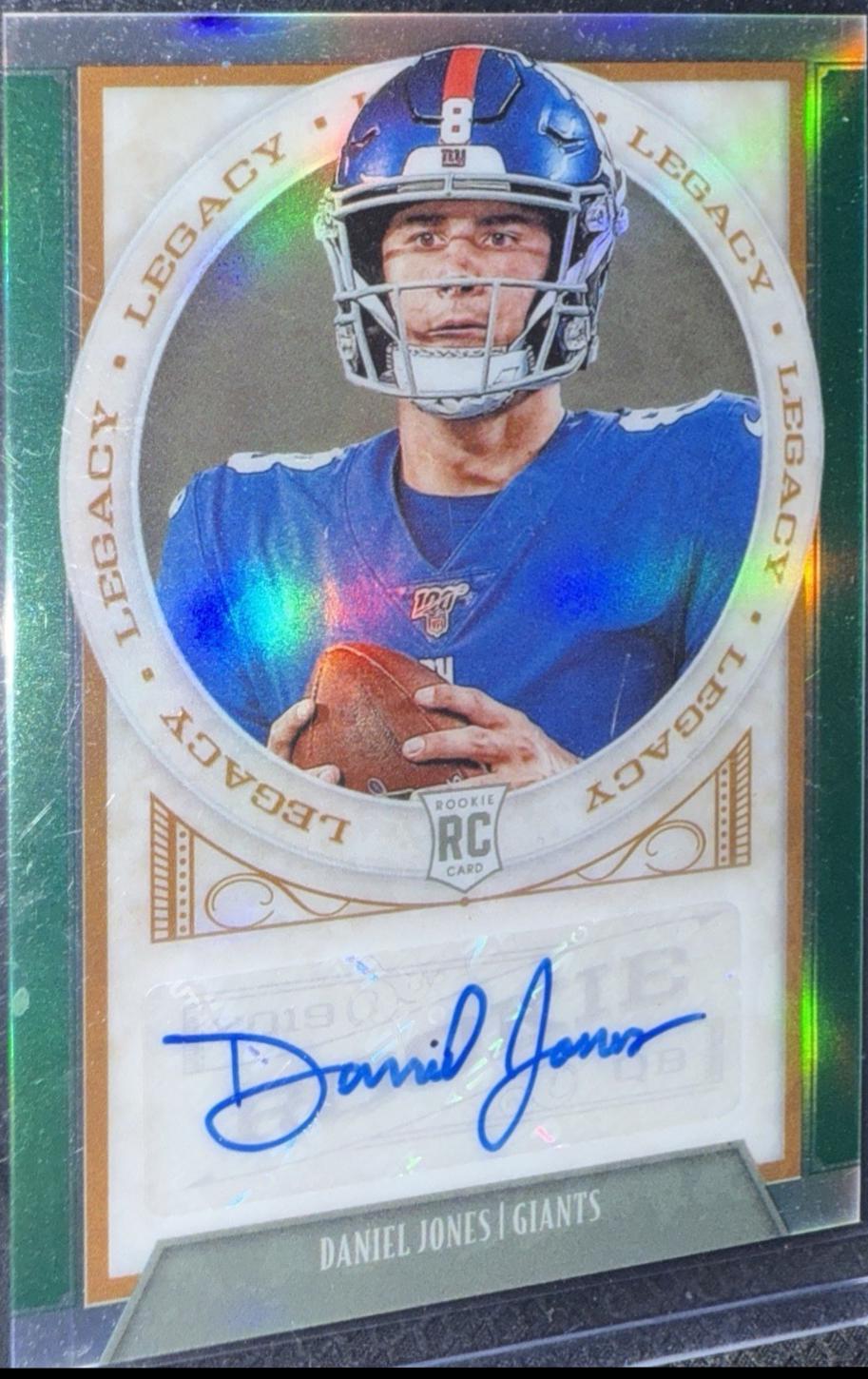 Daniel Jones [Signature Green] #205