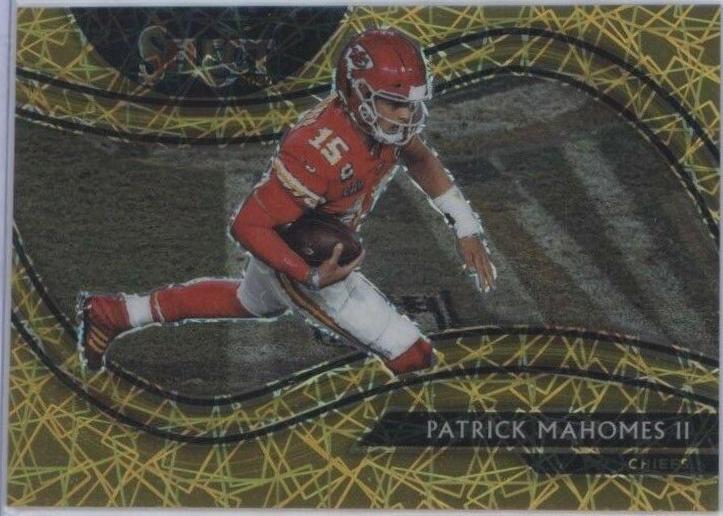 Patrick Mahomes II [Gold Prizm]