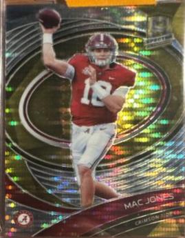 Mac Jones [Gold] #85