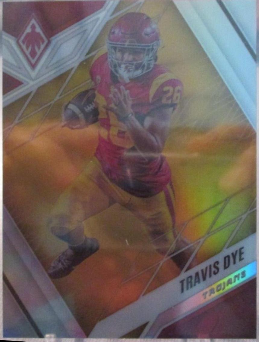 Travis Dye [Gold] #24