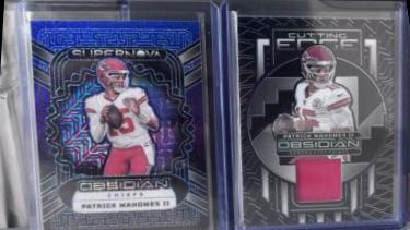 Patrick Mahomes II [Deep Sea Mojo Electric Etch] #10