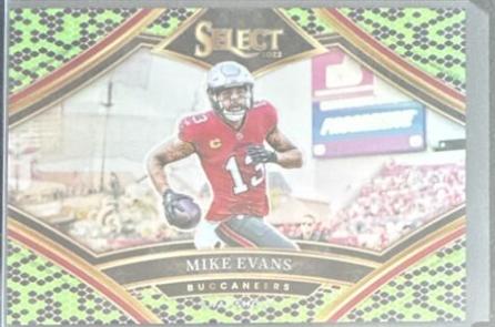 Mike Evans [Green Black Snakeskin Prizm] #23