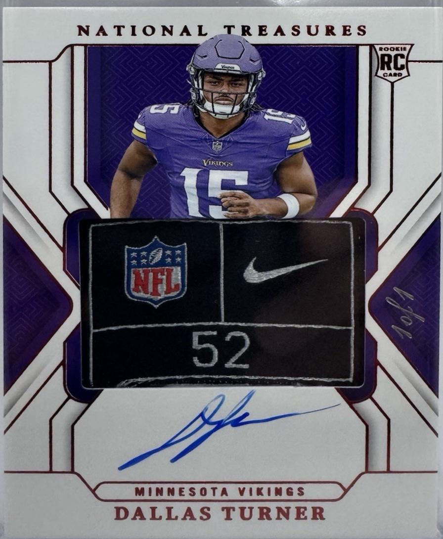 Dallas Turner [Red Laundry Tag Patch Autograph] #178
