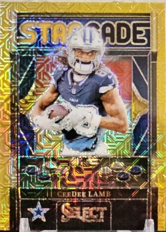 CeeDee Lamb [Gold Prizm] #19