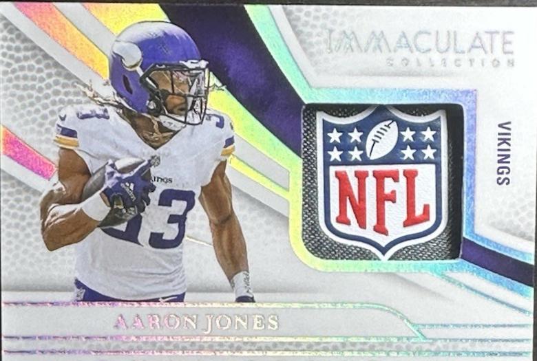 Aaron Jones / James Cook [Super Prime] #35