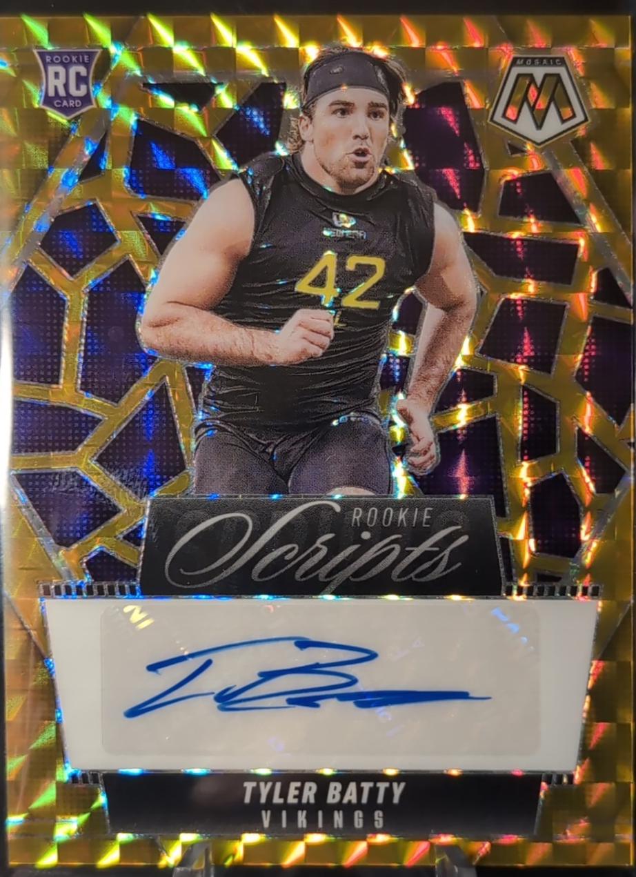 Tyler Batty [Gold] #40