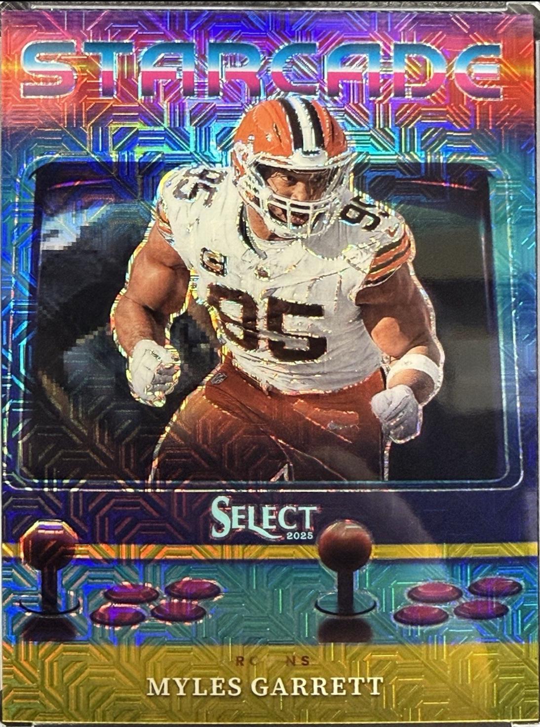 Myles Garrett [Gold Prizm] #9