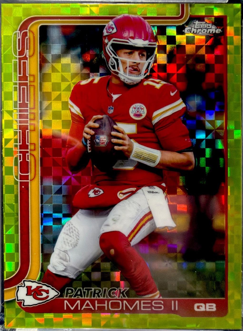 Patrick Mahomes II [X-Fractor Green] #148