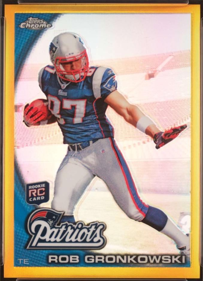 Rob Gronkowski [Running, Cutting Pose Gold Refractor] #C112