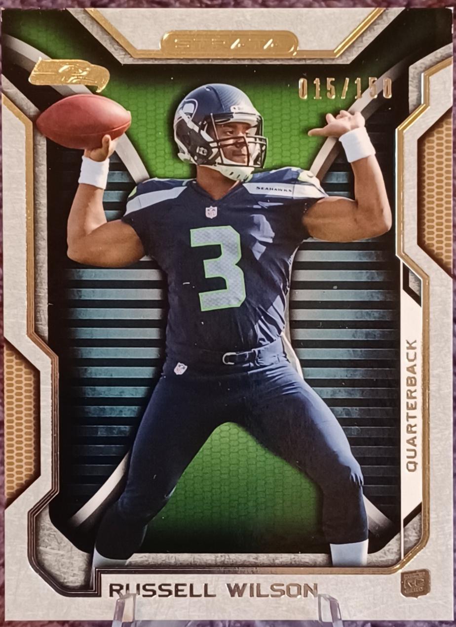 Russell Wilson [Throwing Bronze] #29