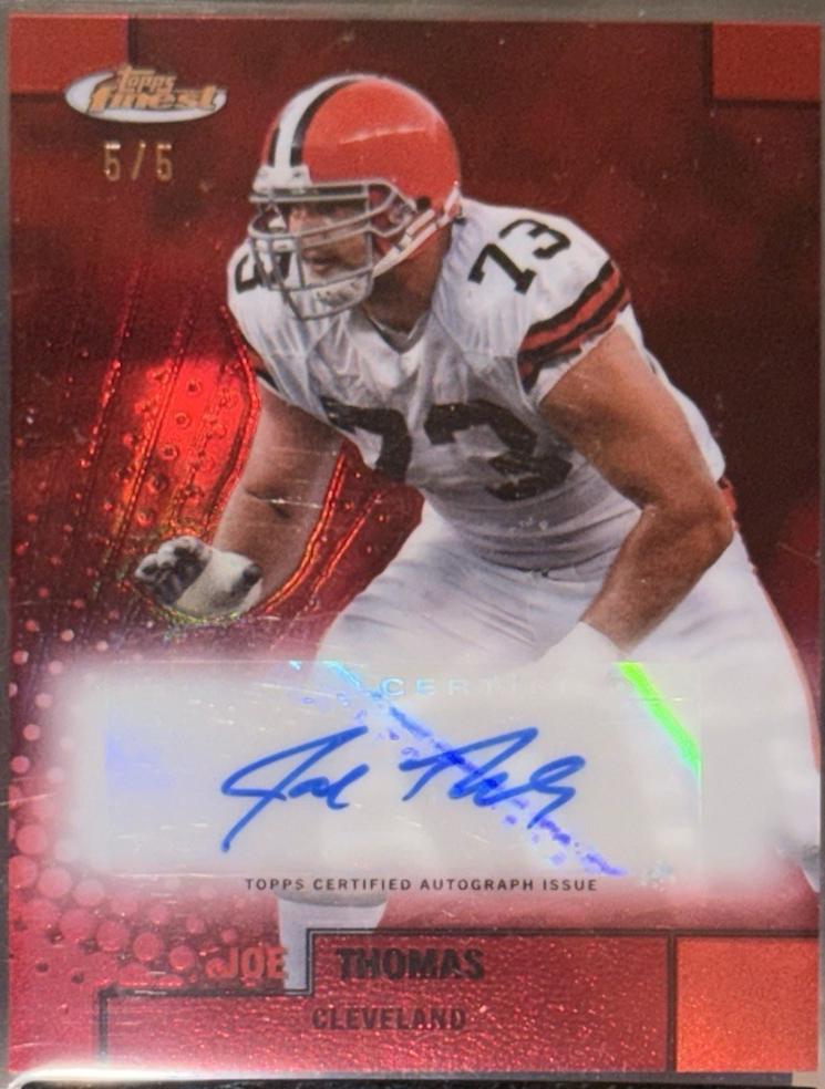 Joe Thomas [Red Refractor] #FBA-JTH