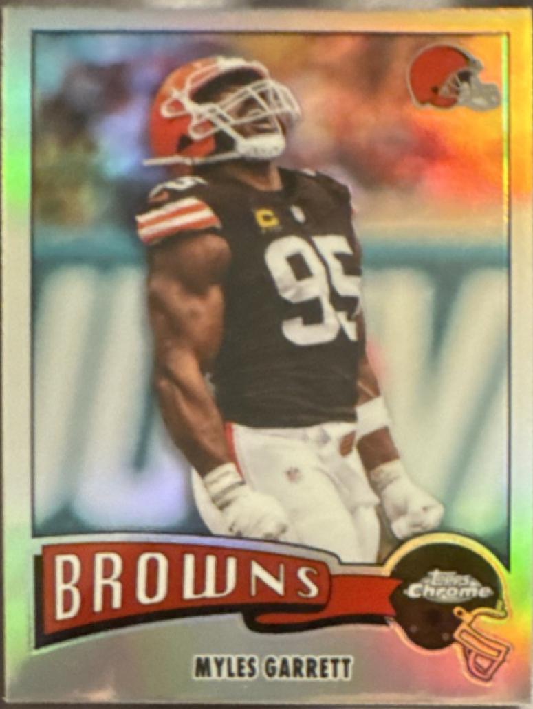 Myles Garrett [Refractor] #1975-8