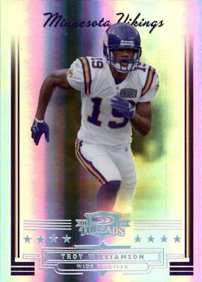 Troy Williamson [Silver Holofoil] #105