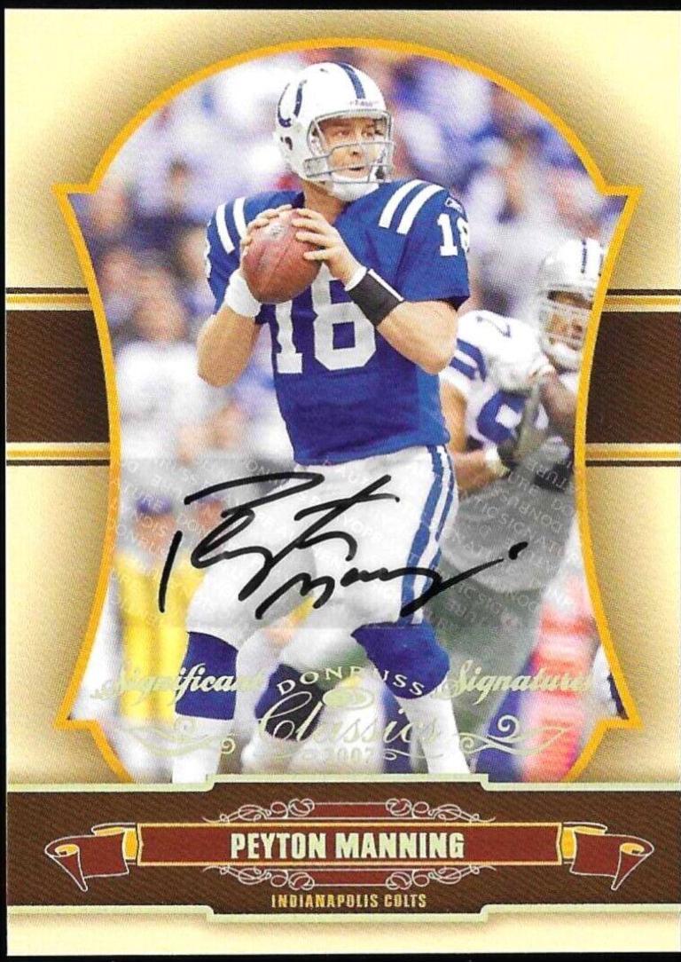 Peyton Manning [Significant Signatures Gold] #44