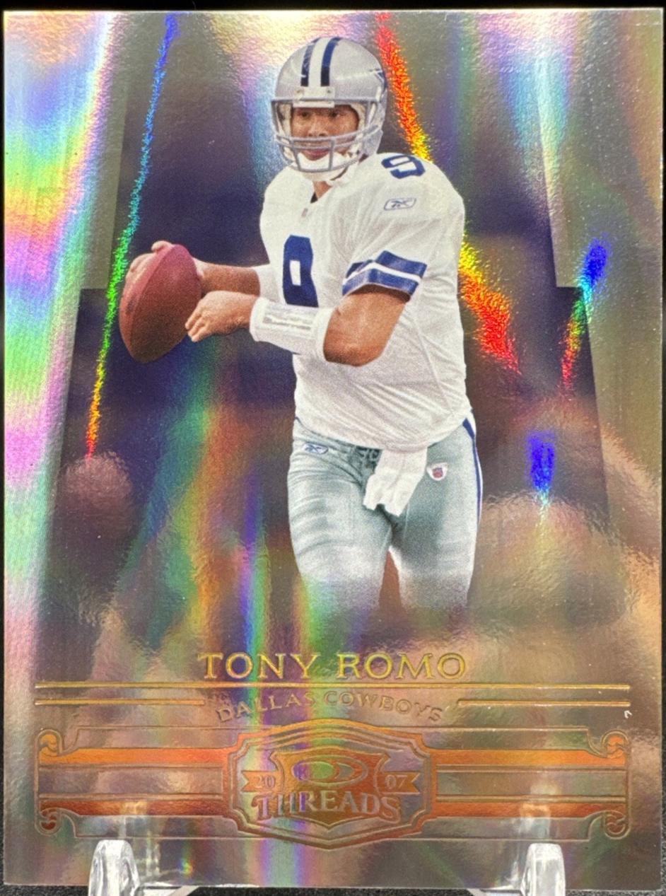 Tony Romo [Gold Holofoil] #96