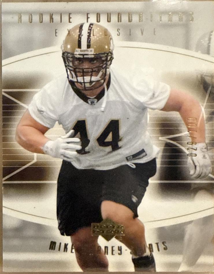 Mike Karney [Exclusive Gold] #102