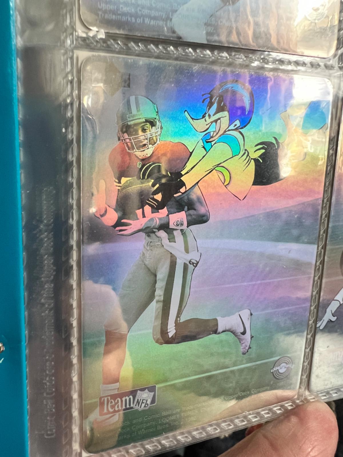 Daffy Duck, Jerry Rice [Hologram]