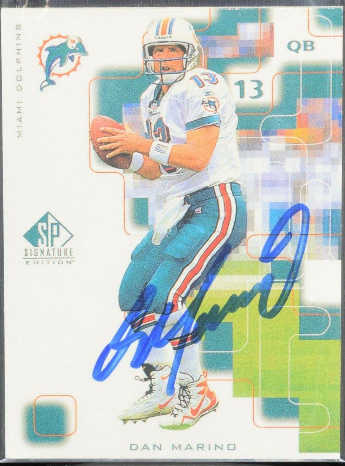 Dan Marino [Autograph] #DM