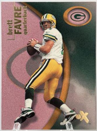 Brett Favre [Essential Cred. Now] #4