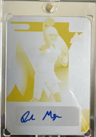 Drake Maye [Prismatic Yellow] #BA-DM1