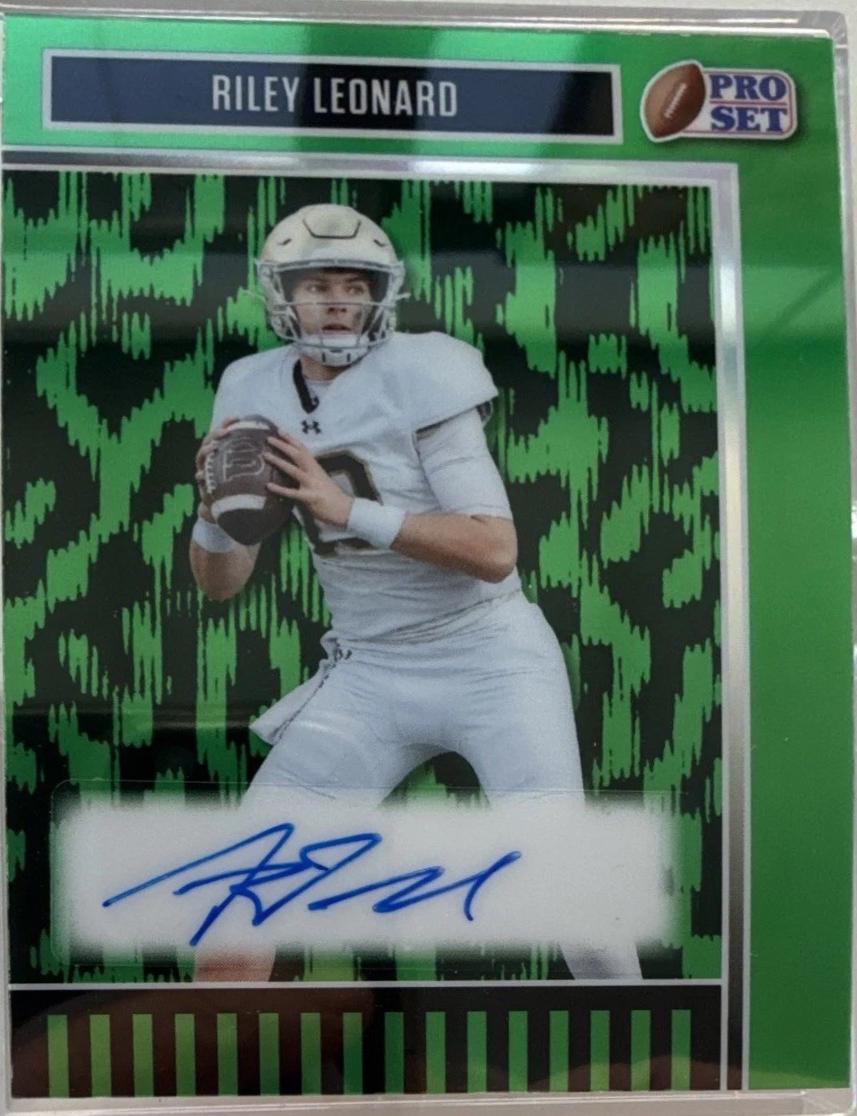 Riley Leonard [Prismatic Green] #BA-RL1
