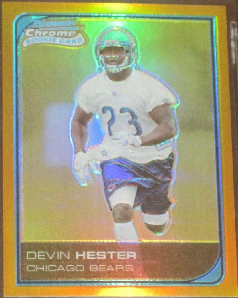 Devin Hester [Gold Refractor] #68