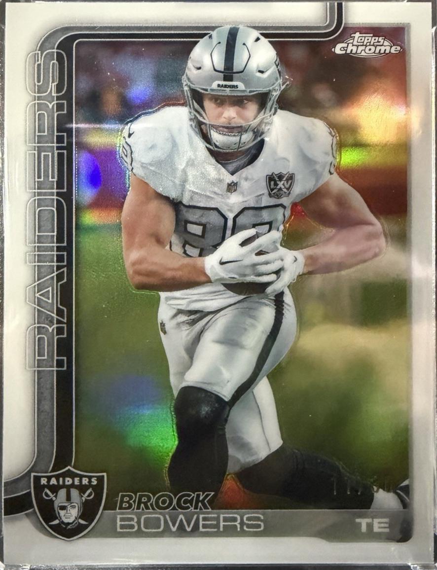 Brock Bowers [White Refractor] #178