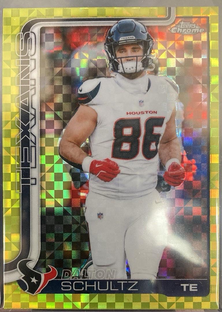 Dalton Schultz [X-Fractor Green] #118