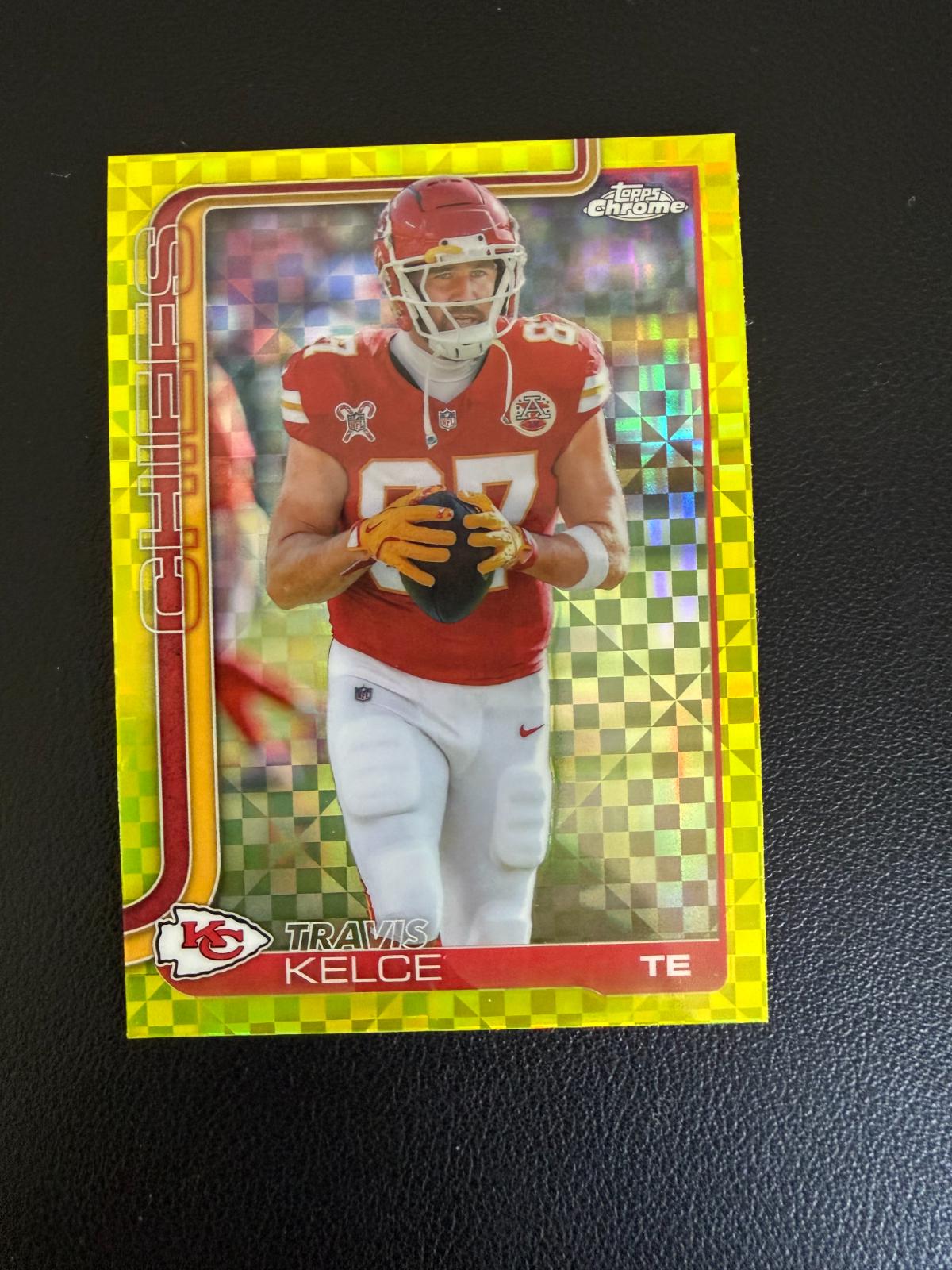 Travis Kelce [X-Fractor Green] #150
