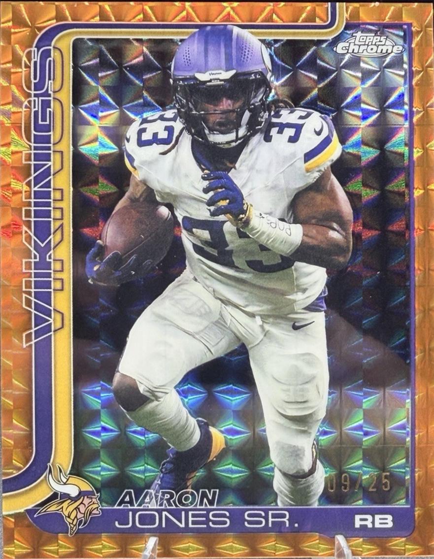 Aaron Jones Sr. [Orange Refractor] #201