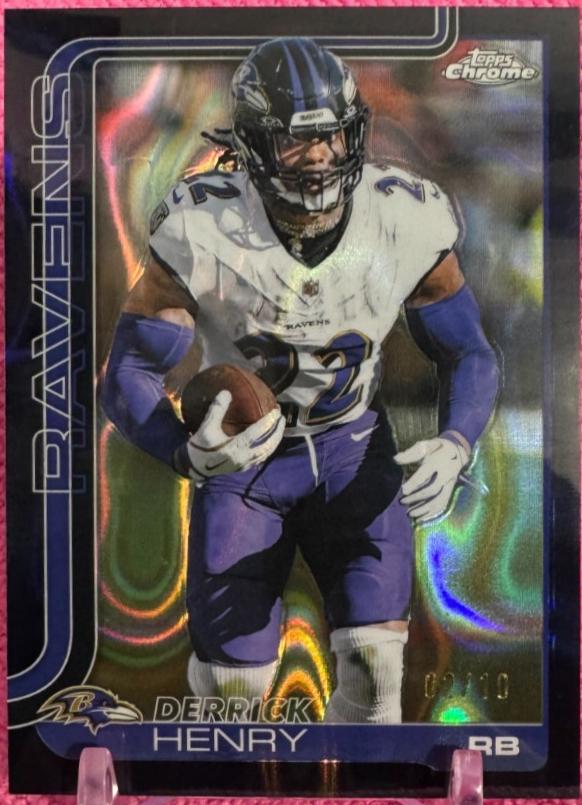 Derrick Henry [Black Refractor] #25