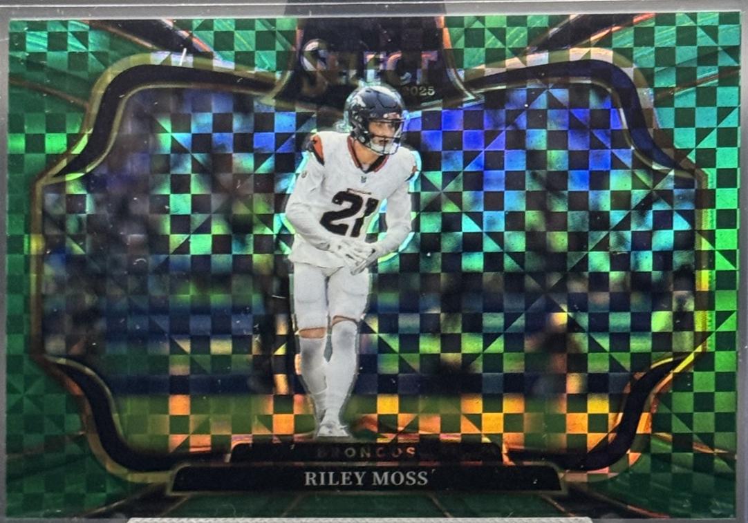 Riley Moss [Green Prizm] #412